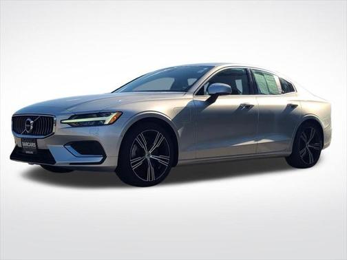 2022 Volvo S60 Recharge Plug-In Hybrid T8 Inscription