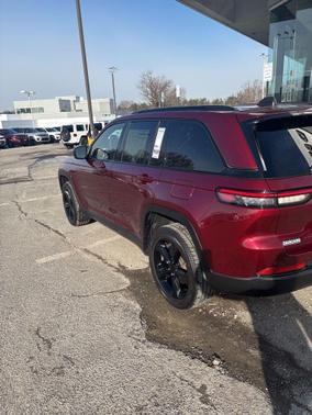 2023 Jeep Grand Cherokee Altitude