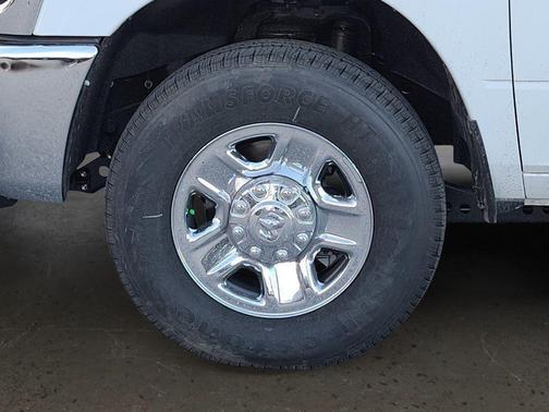 2024 RAM 2500 Tradesman Crew Cab 4x4 8' Box