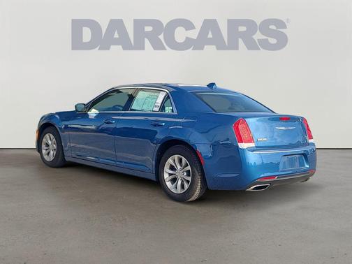 2023 Chrysler 300 Touring