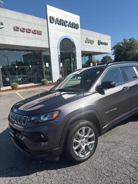 2022 Jeep Compass Latitude Lux