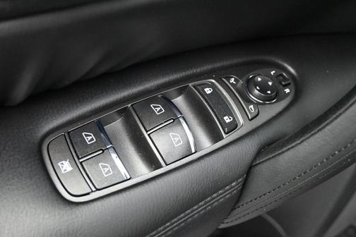 Super Black 2023 Nissan Armada SL 2WD