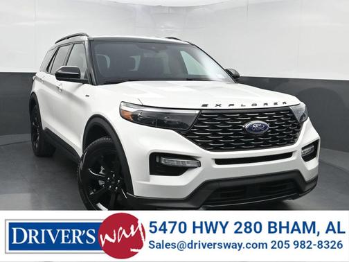 Star White Metallic Tri-Coat 2023 Ford Explorer ST-Line