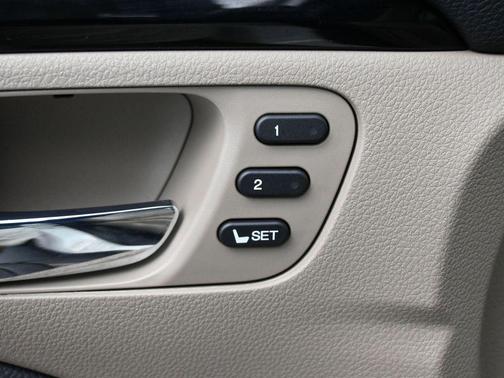 2022 Honda Pilot Touring 8-Passenger