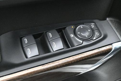 Silver Ice Metallic 2021 Chevrolet Silverado 1500 LT