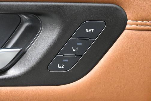 Pearl White Tricoat 2024 Nissan Pathfinder Platinum FWD