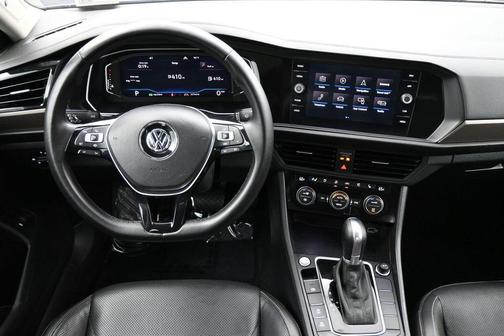 Pure White 2019 Volkswagen Jetta 1.4T SEL Premium