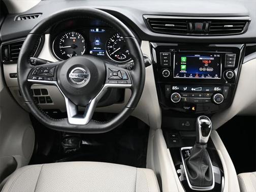 2022 Nissan Rogue Sport SL