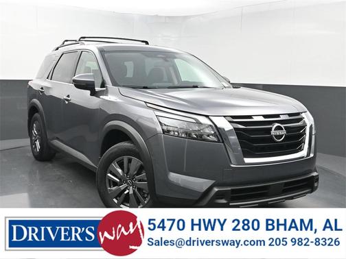 2024 Nissan Pathfinder SV