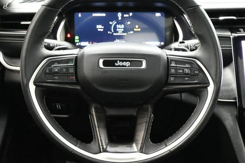 Baltic Gray Metallic Clearcoat 2023 Jeep Grand Cherokee L Limited