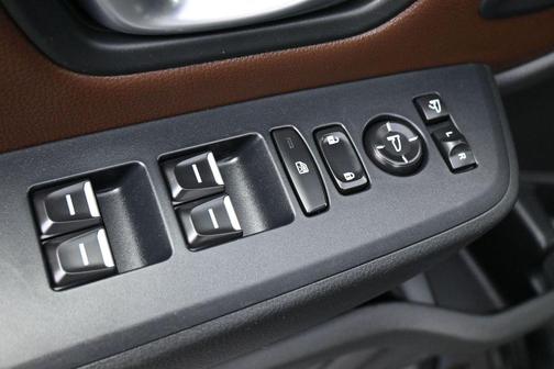Crystal Black Pearl 2024 Honda Pilot Elite