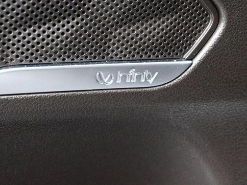 Silver 2019 Hyundai SANTA FE SEL Plus 2.4