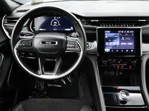 2022 Jeep Grand Cherokee L Altitude