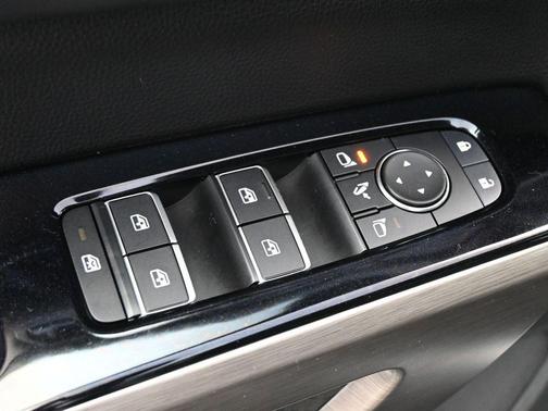 2024 Nissan Pathfinder Platinum FWD