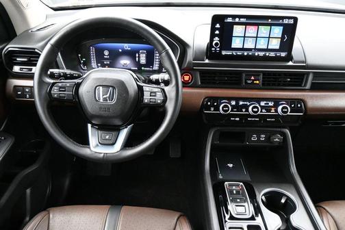 Platinum White Pearl 2024 Honda Pilot Elite