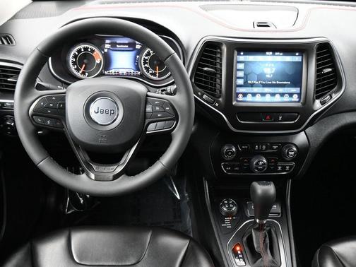 2022 Jeep Cherokee Trailhawk