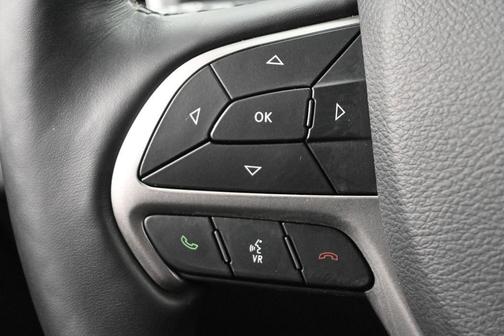 Sting-Gray Clearcoat 2021 Jeep Grand Cherokee Laredo