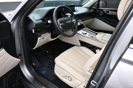 Savile Silver 2023 Genesis GV80 2.5T
