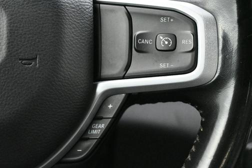 Diamond Black 2020 RAM 1500 Big Horn/Lone Star