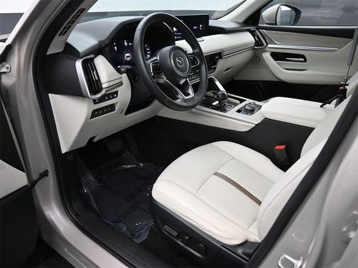 2024 Mazda CX-90 PHEV Premium Plus