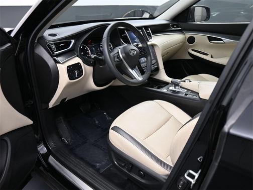 2022 INFINITI QX50 LUXE