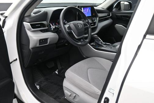 Wind Chill Pearl 2023 Toyota Highlander L