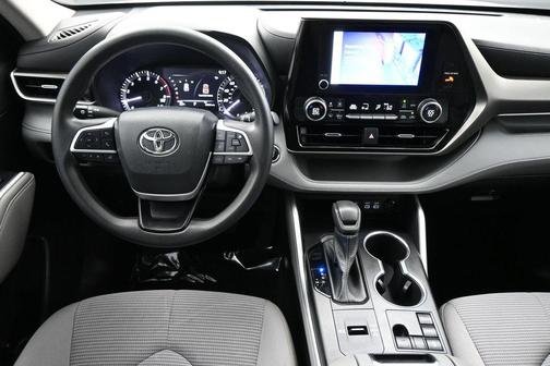 Wind Chill Pearl 2023 Toyota Highlander L