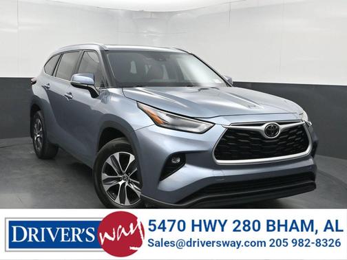 Moon Dust 2024 Toyota Highlander XLE