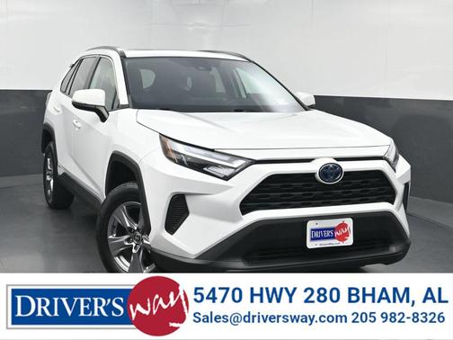 White 2022 Toyota RAV4 Hybrid XLE