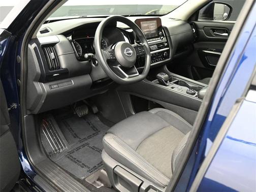 2022 Nissan Pathfinder S 4WD