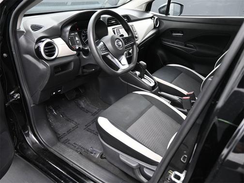 2022 Nissan Versa 1.6 SV