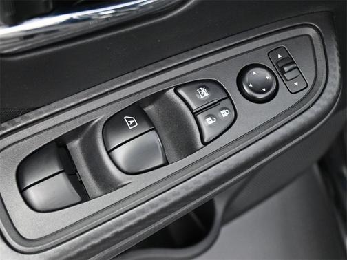 2022 Nissan Versa 1.6 SV