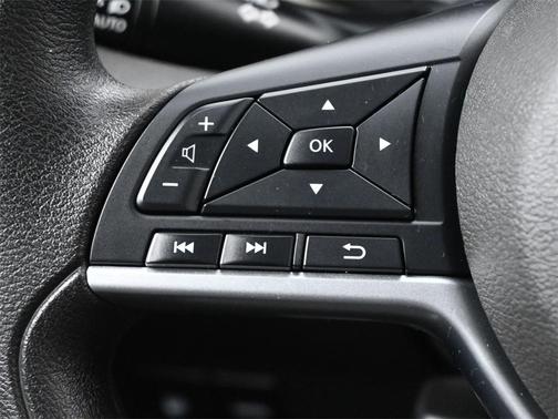 2022 Nissan Versa 1.6 SV