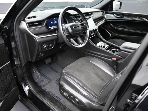 2022 Jeep Grand Cherokee Altitude