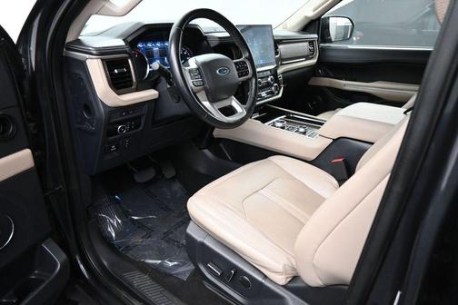 Dark Matter Gray Metallic 2024 Ford Expedition Limited