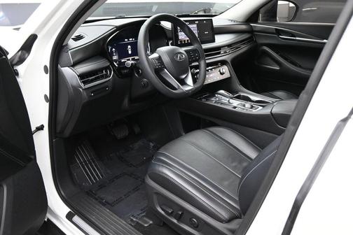 Majestic White 2023 INFINITI QX60 Luxe