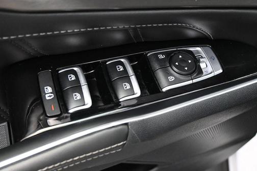 Glacial White Pearl 2023 Kia Sorento SX