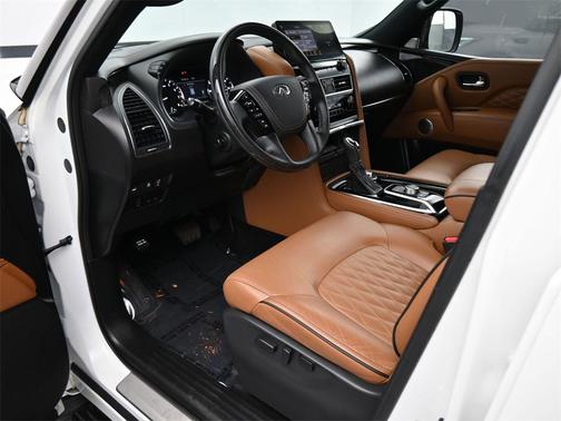 2024 INFINITI QX80 SENSORY AWD