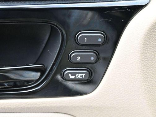 Platinum White Pearl 2024 Honda Odyssey Elite