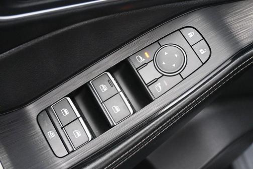 Boulder Gray Pearl/Super Black 2024 Nissan Rogue Platinum