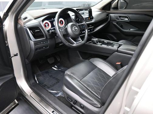 2022 Nissan Rogue Platinum