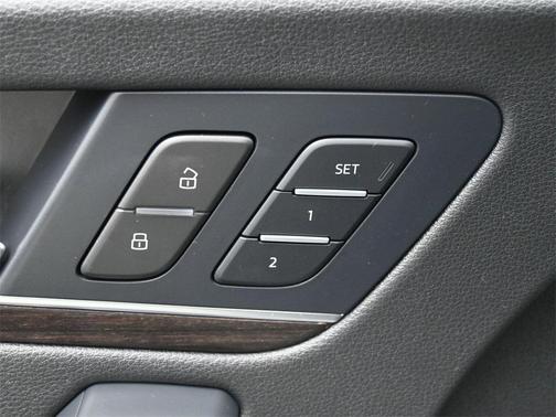 2024 Audi Q5 45 S line Premium