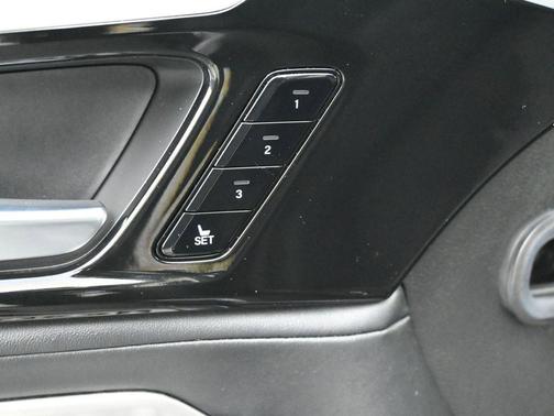 Majestic Black Pearl 2023 Acura MDX Technology