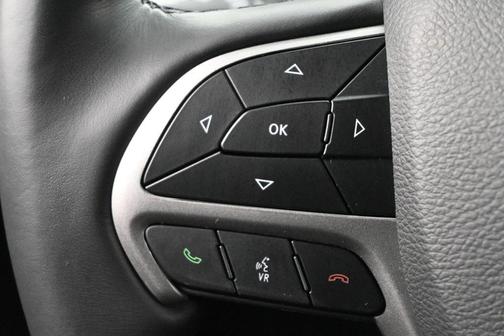 Sting-Gray Clearcoat 2022 Jeep Grand Cherokee Laredo