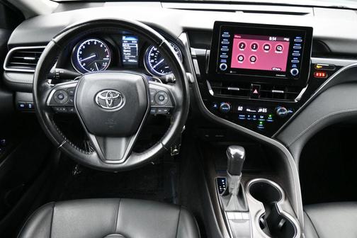 Celestial Silver Metallic 2022 Toyota Camry SE