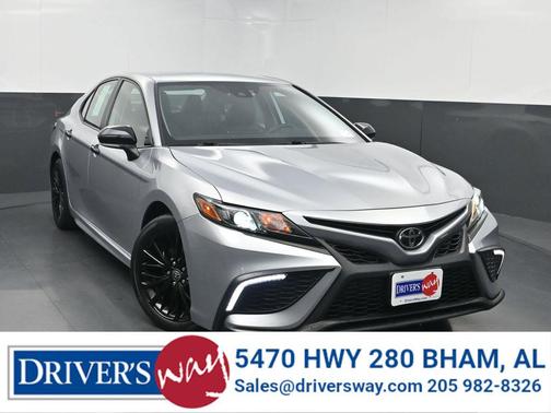 Celestial Silver Metallic 2022 Toyota Camry SE