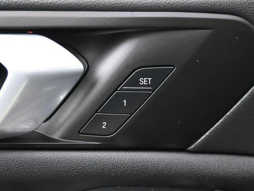 Dark Graphite Metallic 2023 BMW X5 xDrive40i