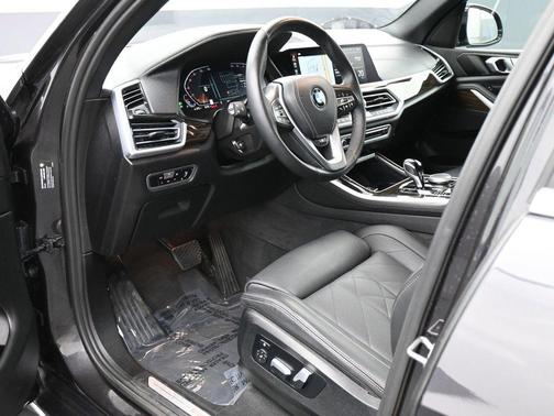 Dark Graphite Metallic 2023 BMW X5 xDrive40i
