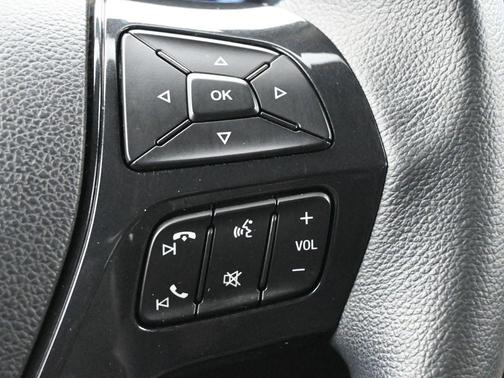 Magnetic Metallic 2018 Ford Explorer XLT