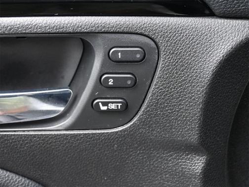 2022 Honda Pilot Touring 8-Passenger